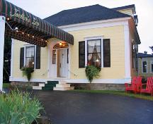 Jardine's Inn front elevation, facing Main Street, 2004.; Village of Rexton