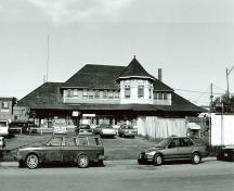 Exterior photo; B. Potyondi, Great Plains Research Consultants, 1991.