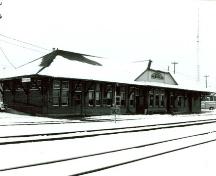 Exterior photo; B. Potyondi, Great Plains Research Consultants, 1991.