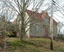 A southerly perspective of the facade of the Richard Williams Jr. House, Milton Highlands, Yarmouth County, NS, 2006.; Heritage Division, NS Dept. of Tourism, Culture & Heritage, 2006