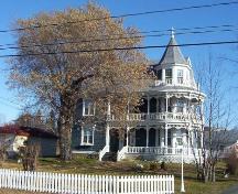 Maison « Big Bill » Dolan, élévation avant (ouest), 2004.; City of Miramichi