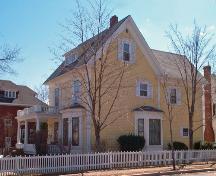 La maison Bonaccord, située sur le coin des rues John et Bonaccord, élévation nord.; Moncton Museum