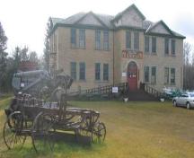 View of former school at Fort Pelly-Livingstone Museum featuring the front facade, 2005.; Government of Saskatchewan, Michael Thome, 2005.