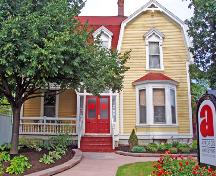 Le 75, rue St. George - vue vers le nord - 2005; Moncton Museum