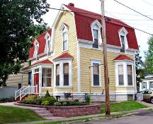 Le 75, rue St. George - vue vers le nord-ouest - 2005; Moncton Museum