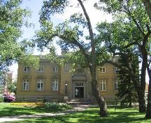 Front Elevation.; Government of Saskatchewan, Lisa Dale-Burnett, 2004.