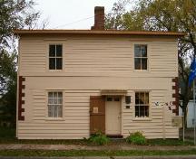 Front elevation.; Heritage Division, NS Dept. of Tourism, Culture and Heritage, 2004.