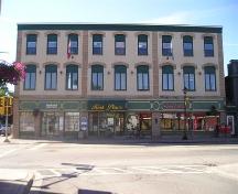 Front elevation, Kirk Place, Main Street, Antigonish, NS, 2005.; Heritage Division, NS Dept. of Tourism, Culture and Heritage, 2005.