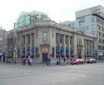 Exterior view of the Merchant's Bank of Canada, 2004.; City of Victoria, Steve Barber, 2004.