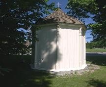 Chapelle-reposoir de Saint-Jacques-le-Mineur; Ministère de la Culture et des Communications, Jean-François Rodrigue, 2004