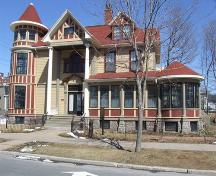 Front elevation, George Wright House, Halifax, Nova Scotia, 2007.; Heritage Division, NS Dept. of Tourism, Culture and Heritage, 2007.