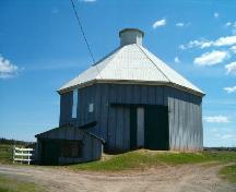 North elevation, Yuill Barn,
Old Barns, Nova Scotia, 2004.; Heritage Division, NS Dept. of Tourism, Culture and Heritage, 2004.