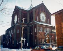 Corner view of the Church of Notre-Dame-de-la-Défense, c. 2000.; Parks Canada Agency/ Agence Parcs Canada, c.2000.