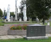 Cimetière Saint-Anselme - Monument des curés et calvaire; City of Dieppe