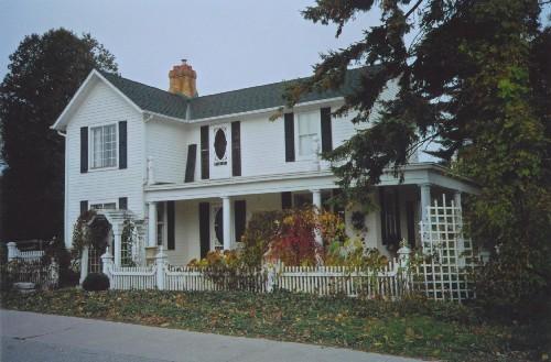 210 King Street West, 2005