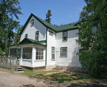 Façades principales - du sud-est de la Maison Inkster (Maison Bleak), Winnipeg, 2006; Historic Resources Branch, Manitoba Culture, Heritage and Tourism 2006