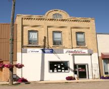 Primary elevation, from the south, of the Thomas Poole Building, Baldur, 2005; Historic Resources Branch, Manitoba Culture, Heritage and Tourism 2005