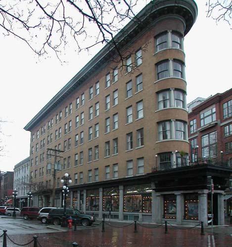 Corner and Alexander Street facade