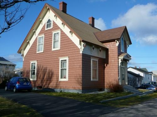 Side facade, Buffett House