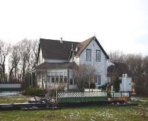 Élévations - de l'est de la maison Robertson, région de Marquette, 2005; Historic Resources Branch, Manitoba Culture, Heritage and Tourism 2005