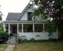 Front elevation, 17 Park Street, Bridgetown, NS, 2007.; Heritage Division, NS Dept. of Tourism, Culture and Heritage, 2007.