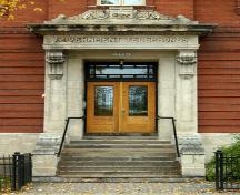 View of the main entrance of the St. John's Telephone Exchange, Winnipeg, 2005; Historic Resources Branch, Manitoba Culture, Heritage and Tourism, 2005