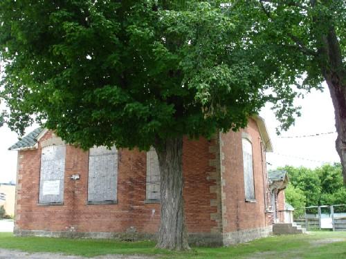 Red Brick School