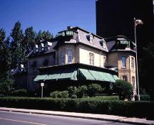 Grand Second Empire architecture, once home to Sir Wilfrid Laurier and William Lyon MacKenzie King; City of Ottawa 2005