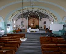 Intérieur - nef de l'église catholique romaine du Sacré Coeur de Jésus, Fannystelle, 2005; Historic Resources Branch, Manitoba Culture, Heritage, Tourism and Sport, 2005