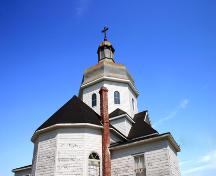 Vue du dôme -du sud-ouest de l'église catholique grecque ruthène Blessed Virgin Mary, région de Toutes Aides, 2006; Historic Resources Branch, Manitoba Culture, Heritage and Tourism, 2006