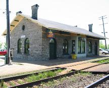 View of the northeast corner of the station showing operators bay and proximity to lines – June 2005; OHT, 2005