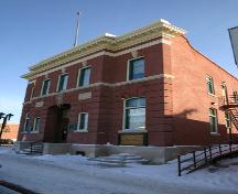 Primary elevation, from the southwest, of the Selkirk Dominion Post Office and Customs Building, Selkirk, 2005; Historic Resources Branch, Manitoba Culture, Heritage and Tourism, 2005