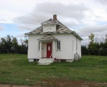 View of front of Halcyonia Community Centre, 2007; Government of Saskatchewan, Thome, 2007.