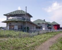 View from the east showing (from left to right) the depot, restaurant and office building; OHT, Aug. 2005