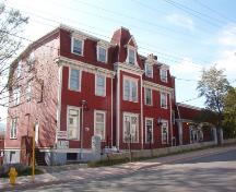 Front exterior photo of the Church of England Institute CEI Club, St. John's, Newfoundland.; HFNL 2005