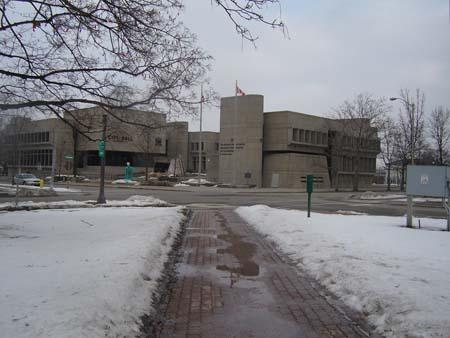 City Hall in Victoria Park Square