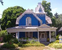This house, now a B and B, is admired by tourists for its gingerbread trim.; Photograph by Katie Hemsworth, 2007.