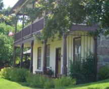 Featured is the two-storey verandah with turned posts.; Kendra Green, 2007.