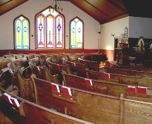 Intérieur de l'église unie de Treherne, Treherne, 2006; Historic Resources Branch, Manitoba Culture, Heritage, Tourism and Sport, 2006