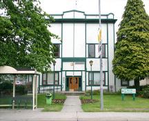 Exterior view of the Pitt Meadows Municipal Hall, 2005; District of Pitt Meadows, 2005