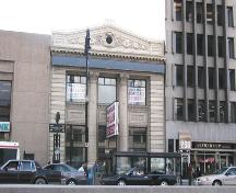 Vue extérieur de l'immeuble Oldfield, Kirby et Gardner, Winnipeg, 2004; Historic Resources Branch, Manitoba Culture, Heritage, Tourism and Sport , 2004