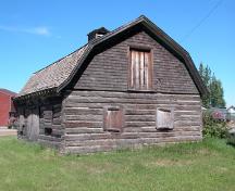 Old Barn exterior, southwest corner, front, 2004 ; A.Geggie/GNWT-2004