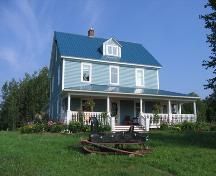 Front view of the Willis Farmhouse; City of Bathurst