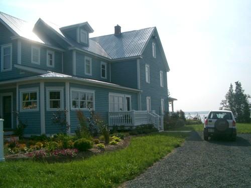 Willis Farmhouse