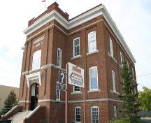 Primary elevation, from the northeast, of the Court House and Community Building, The Pas, 2007; Historic Resources Branch, Manitoba Culture, Heritage, Tourism and Sport, 2007