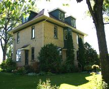 Elevation of the Rodmond Roblin House, Carman area, 2004; Historic Resources Branch, Manitoba Culture, Heritage, Tourism and Sport, 2004