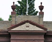 Cornice detail of the Portage la Prairie Land Titles Office, Portage la Prairie, 2006; Historic Resources Branch, Manitoba Culture, Heritage, Tourism and Sport, 2006