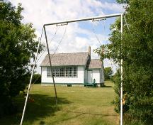 Contextual view, from the east, of Eunola School, Tilston area, 2006; Historic Resources Branch, Manitoba Culture, Heritage, Tourism and Sport, 2006