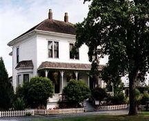 Exterior View of the London Farmhouse on the South Arm, 2001; Denise Cook Design, 2004