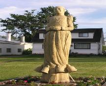 Zion Baptist Church, Truro, tree sculpture of Portia White, 2004; Heritage Division, NS Dept. of Tourism, Culture and Heritage, 2004